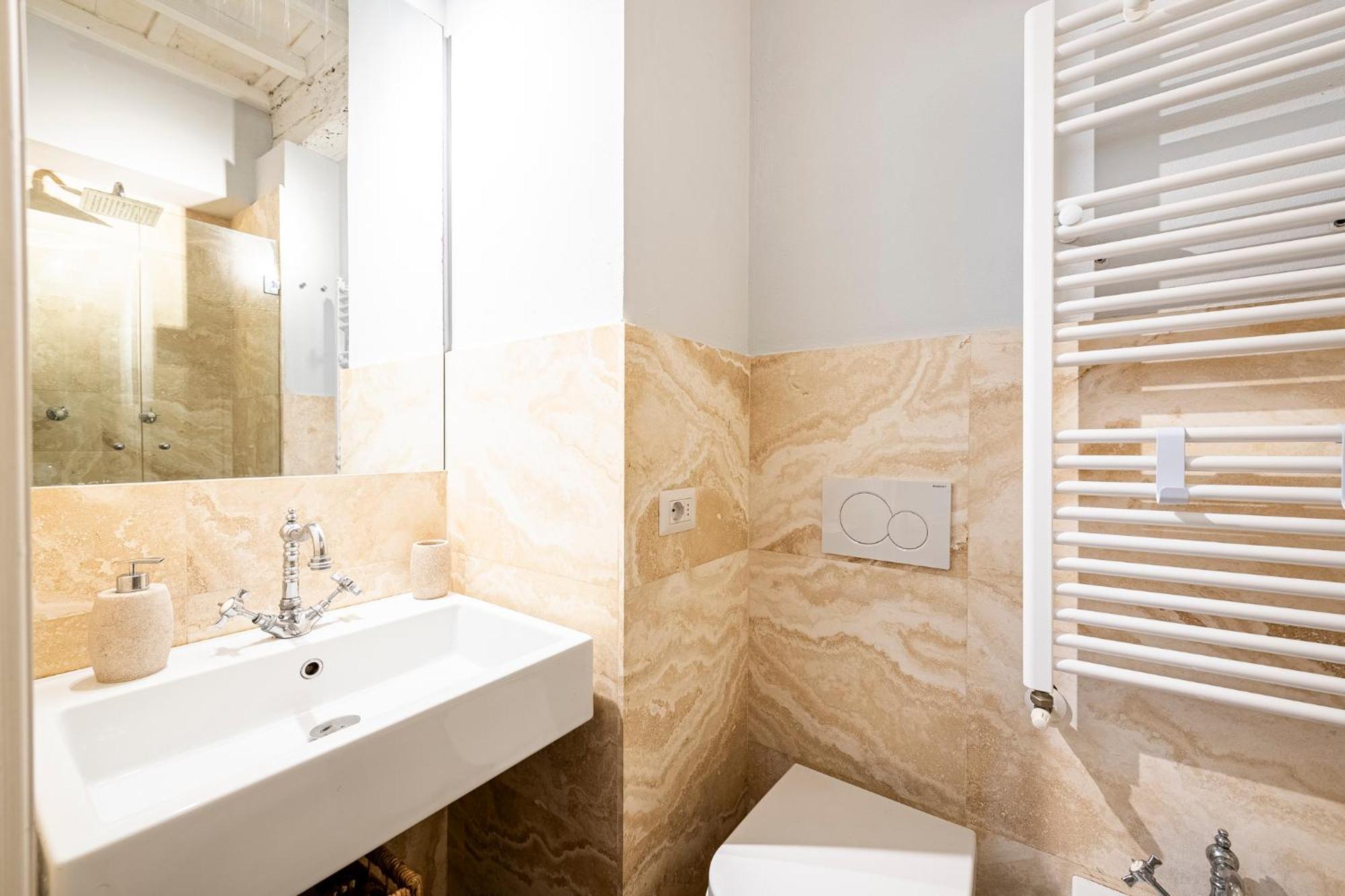 Suite In Pz. Michelangelo: Due Camere Con Due Bagni 佛罗伦萨 外观 照片